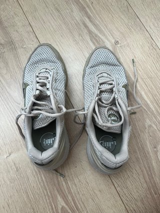 Zapatillas Nike Beige/Gris Talla 38