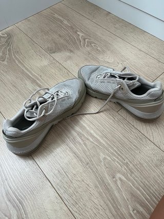 Zapatillas Nike Beige/Gris Talla 38