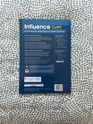 INFLUENCE TODAY 4 Student's book: libro de text...