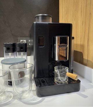 Cafetera De'Longhi Rivelia