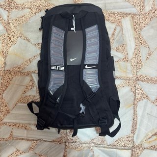 Mochila Nike Elite Negra