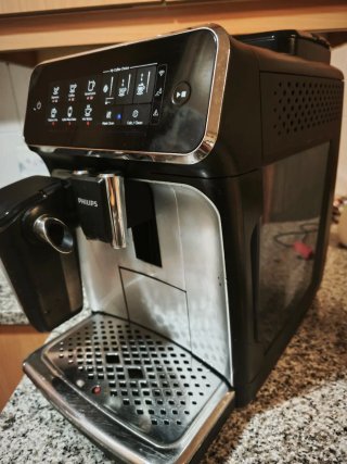 Cafetera Philips LatteGo 3200 Muy cuidada