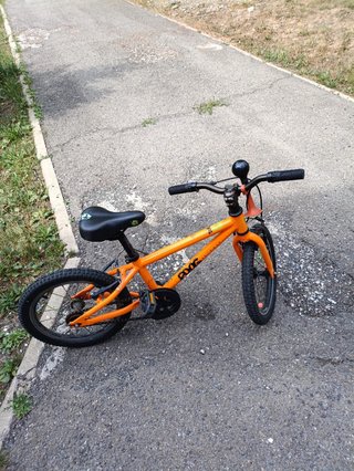 Bicicleta infantil Frog 43. Solo 1 año de uso