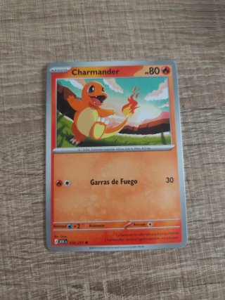 Carta Pokémon Charmander Básico