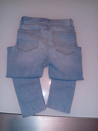 Pantalón pitillo Zara azul claro mujer