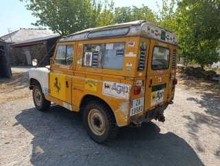 Land Rover Santana 88