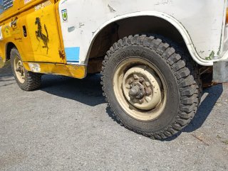 Land Rover Santana 88