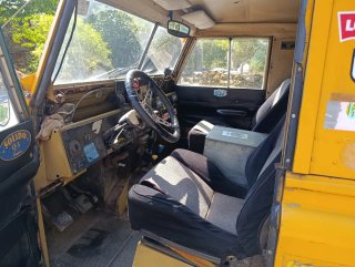 Land Rover Santana 88