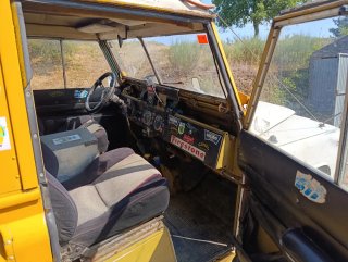 Land Rover Santana 88