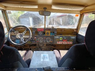 Land Rover Santana 88