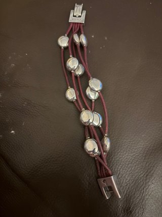 Pulsera Ciclón Cuero Burdeos y Metal