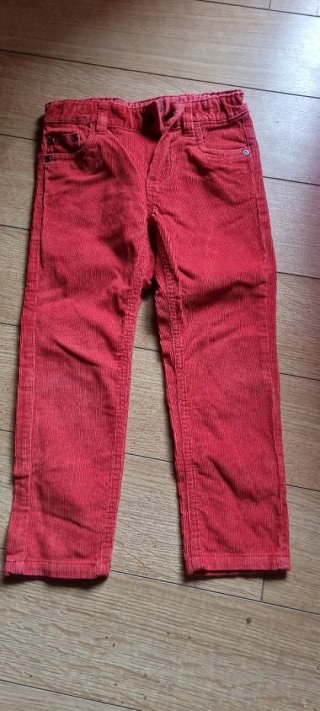 Pantalón de pana para niño 4-5 años