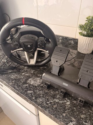 Volante Hori PS5 para iniciación