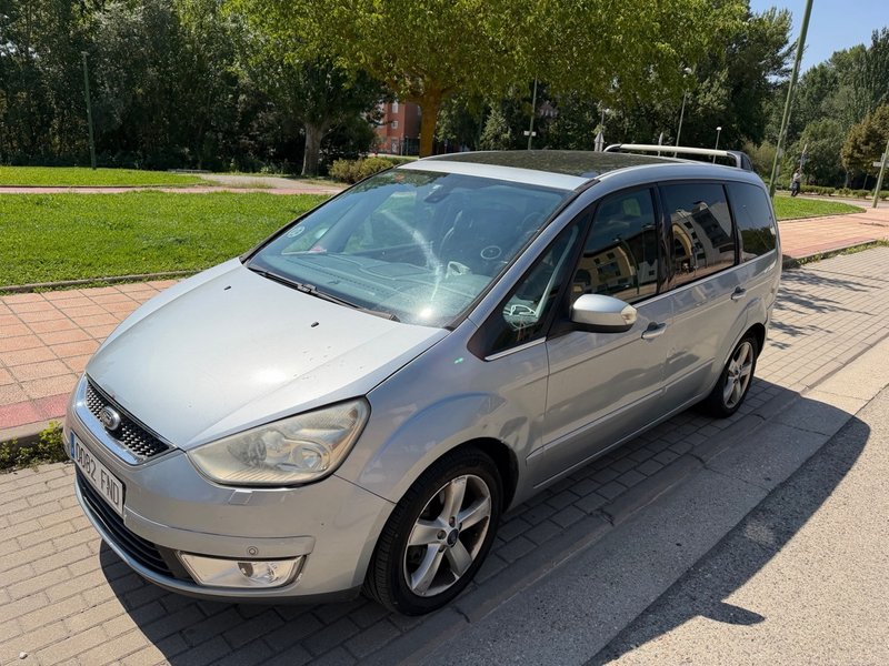Ford Galaxy 2007 - foto 1