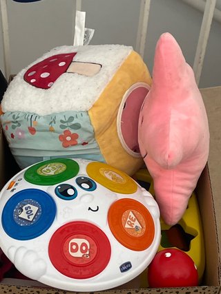 Lote Juguetes Bebé Chicco y Peluches