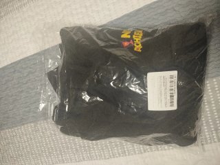 Sudadera Carl el Mazmorrero Negra