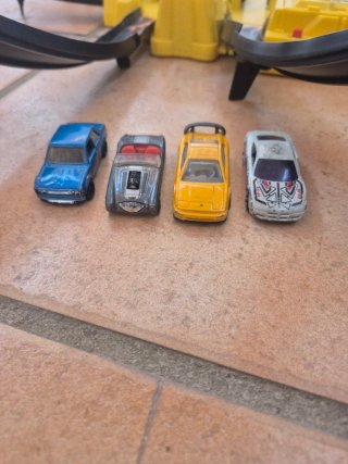 Pista Hot Wheels Criss Cross Crash + 4 Coches