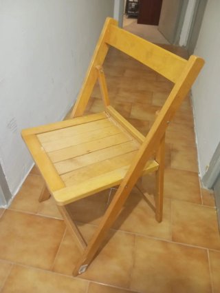 Silla de madera plegable