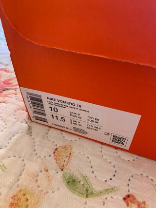 Nike Vomero 18 "Cool Grey Safety Orange" (T. 44EU)