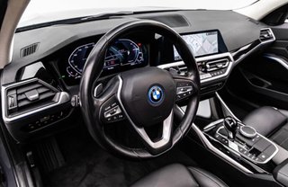 BMW 330e 2022