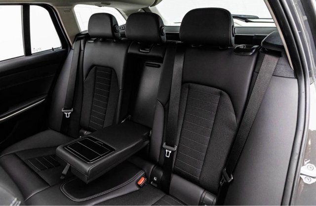 BMW 330e 2022
