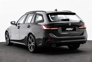 BMW 330e 2022