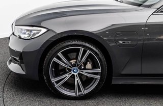 BMW 330e 2022