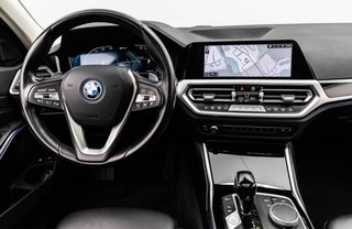 BMW 330e 2022