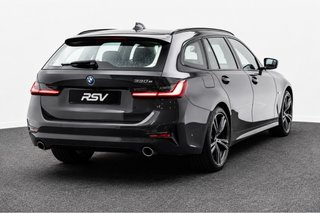 BMW 330e 2022