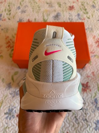 Nike Vomero 18 "Mineral Slate" (T. 46EU)