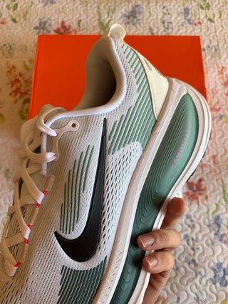 Nike Vomero 18 "Mineral Slate" (T. 46EU)
