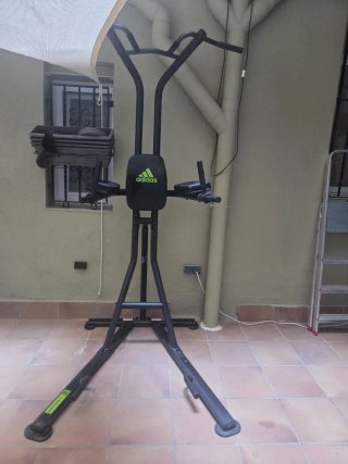 Estación Entrenamiento dominadas Adidas PowerTower