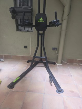 Estación Entrenamiento dominadas Adidas PowerTower