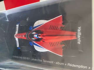 Coche Indycar Spark 1/43 Vaillante para reparar.