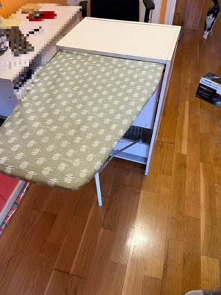 Mueble planchar con plancha incluida