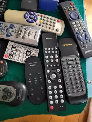 Lote 20 Mandos a Distancia TV/TDT Variados