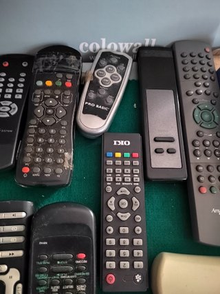 Lote 20 Mandos a Distancia TV/TDT Variados