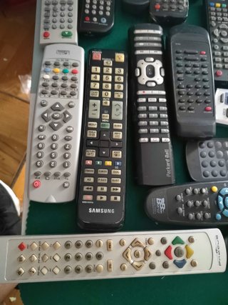 Lote 20 Mandos a Distancia TV/TDT Variados