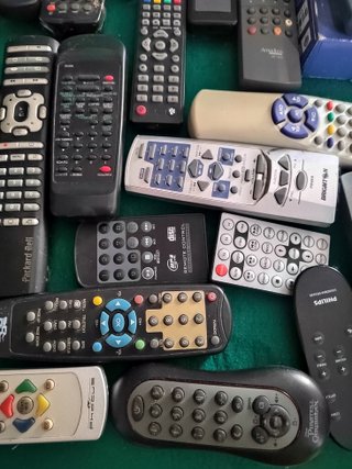 Lote 20 Mandos a Distancia TV/TDT Variados