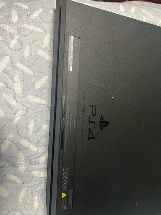 Ps4 Slim 500Gb + 2 Mandos + 2 Juegos