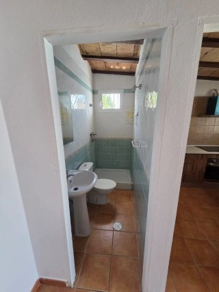 Se vende parcela con apartamento en Chiclana