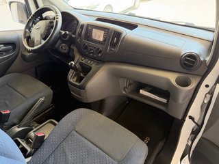 Nissan NV200 2014 DOBLE PUERTA LATERAL