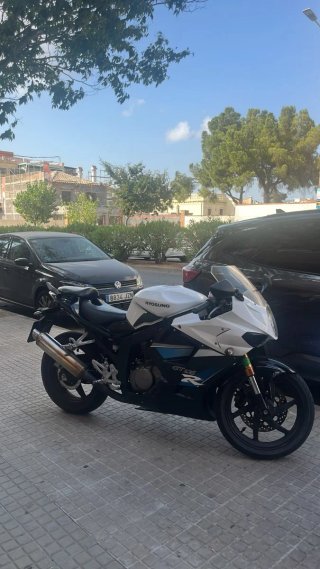 Hyosung GT 125 R Sportbike