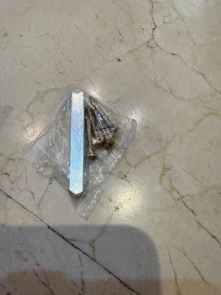 Manilla de puerta dorada