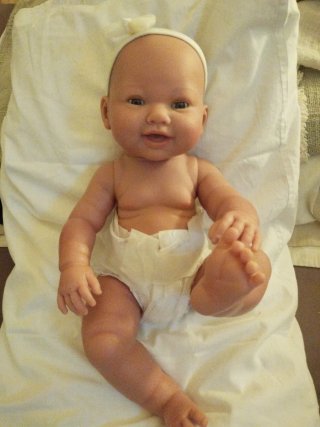Muñeca Bebé de Antonio Juan