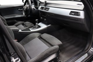 BMW 330d E91 Pack M 6 vel.