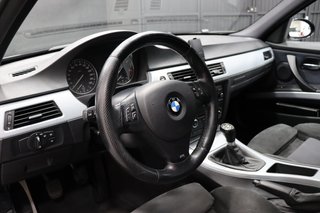 BMW 330d E91 Pack M 6 vel.