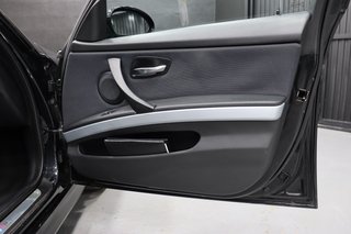 BMW 330d E91 Pack M 6 vel.