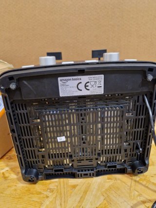 Tostadora Amazon Basics Negra 4 rebanadas