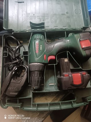 Taladro Bosch PSR 12 con cargador